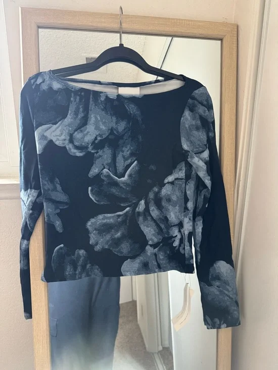 Reformation Wiley Top NWT Medium - Picture 2 of 5